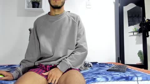 Snapshot of aronxx_ chatting on 01.10.25 BLACK FRIDAY 55 OFF ON MY ONLYFANS. online show from 01.10.25