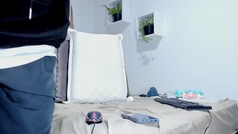 Snapshot of aronxx_ chatting on 03.02.25 BLACK FRIDAY 55 OFF ON MY ONLYFANS. online show from 03.02.25