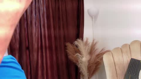   online show from 04.01.26