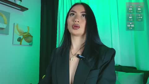    online show from 10.08.25