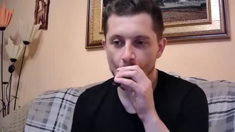 Snapshot of arromwilliam90 chatting on 05.16.26 arromwilliam90 online show from 05.16.26