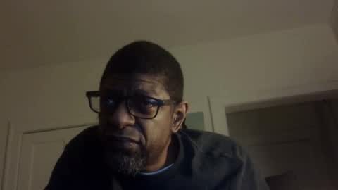 Snapshot of arteblazze chatting on 04.29.26 Arteblazze not daddy boy bitch or nigga online show from 04.29.26