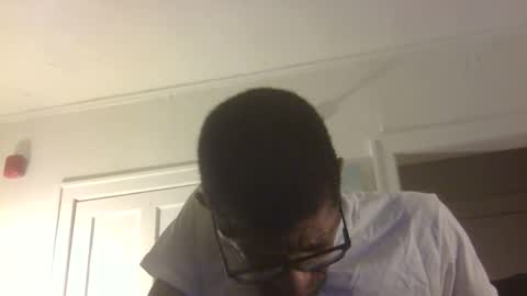 Snapshot of arteblazze chatting on 05.04.26 Arteblazze not daddy boy bitch or nigga online show from 05.04.26