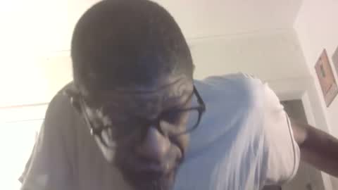 Snapshot of arteblazze chatting on 05.13.26 Arteblazze not daddy boy bitch or nigga online show from 05.13.26