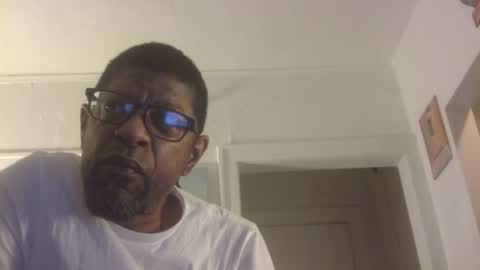 Snapshot of arteblazze chatting on 05.28.26 Arteblazze not daddy boy bitch or nigga online show from 05.28.26