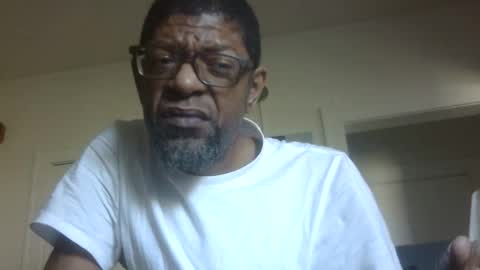 Snapshot of arteblazze chatting on 05.30.26 Arteblazze not daddy boy bitch or nigga online show from 05.30.26