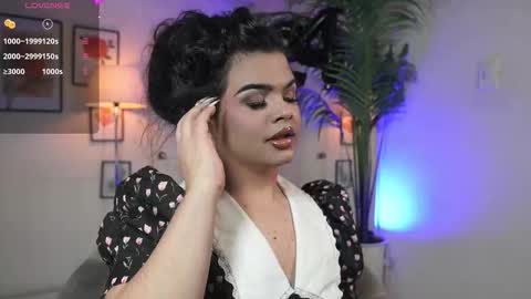 Chloe  online show from 10.31.25