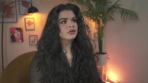 Chloe  online show from 11.22.25