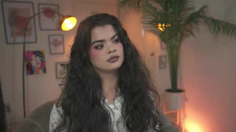 Chloe  online show from 11.29.25