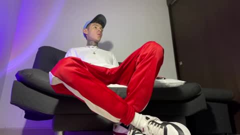   online show from 03.12.25