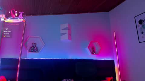 artemis_nyx online show from 12.20.25