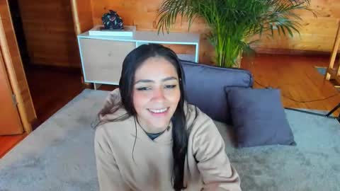 Snapshot of artgea chatting on 03.07.25 Linda  independent model artgeea online show from 03.07.25