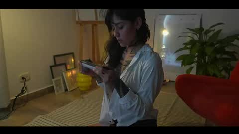 Snapshot of artgea chatting on 04.29.26 Linda independent model artgeea online show from 04.29.26