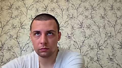 A online show from 04.04.26