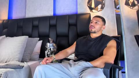 Arthur online show from 01.12.25