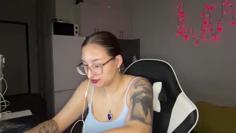 Mia  online show from 02.23.26