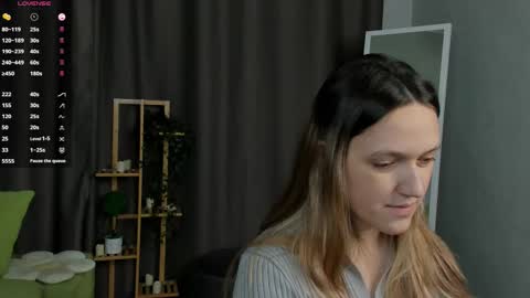Sara online show from 10.14.25