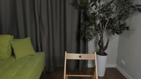 Sara online show from 10.21.25