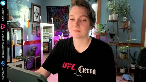 Snapshot of artiepaints chatting on 12.13.24 Artie Paints online show from 12.13.24