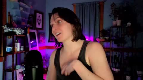 Snapshot of artiepaints chatting on 12.18.24 Artie Paints online show from 12.18.24