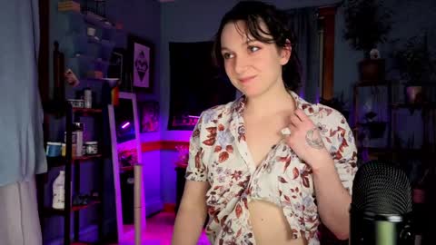 Snapshot of artiepaints chatting on 12.28.24 Artie Paints online show from 12.28.24