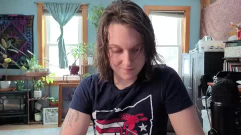 Snapshot of artiepaints chatting on 02.28.25 Artie Paints online show from 02.28.25