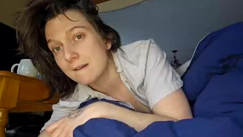 Snapshot of artiepaints chatting on 03.07.25 Artie Paints online show from 03.07.25