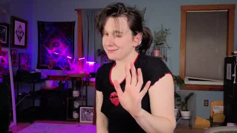 Snapshot of artiepaints chatting on 03.08.25 Artie Paints online show from 03.08.25