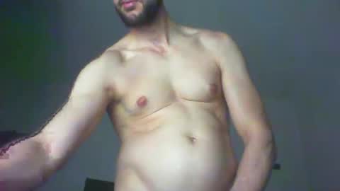 Snapshot of artur833 chatting on 12.22.25 artur833 online show from 12.22.25
