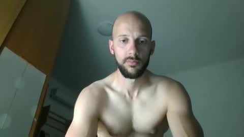 Snapshot of artur833 chatting on 04.21.26 artur833 online show from 04.21.26
