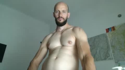 Snapshot of artur833 chatting on 05.26.26 artur833 online show from 05.26.26