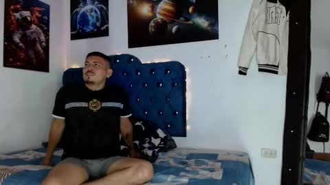 Snapshot of arturocontreras11 chatting on 11.29.25 arturocontreras11 online show from 11.29.25