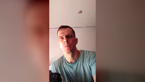 Snapshot of arvons chatting on 06.19.26 Arvons online show from 06.19.26