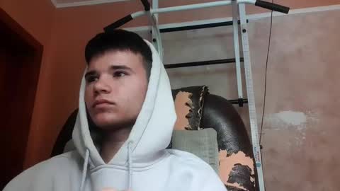 Snapshot of arvyn_ chatting on 04.16.26 Denis online show from 04.16.26