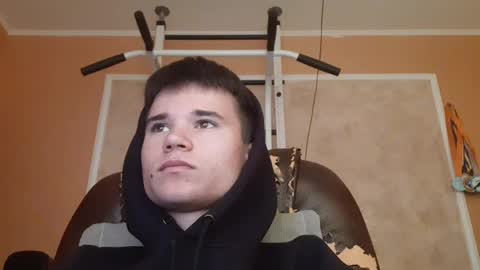 Snapshot of arvyn_ chatting on 04.20.26 Denis online show from 04.20.26