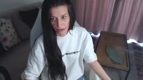 Snapshot of arya_anne chatting on 06.08.26 Anna online show from 06.08.26