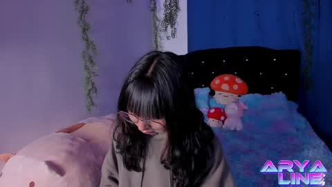 Snapshot of arya_line chatting on 01.23.25 Arys online show from 01.23.25