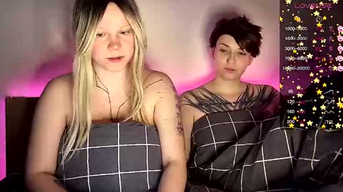 Snapshot of arya_stark7 chatting on 12.30.24 Arya brunett and Cassie blond online show from 12.30.24