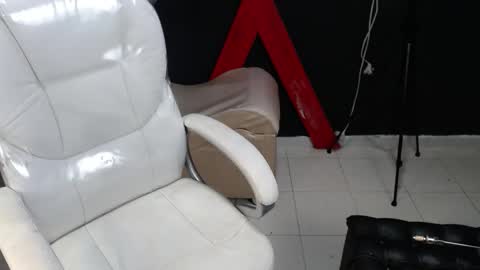 Snapshot of aryahmoon chatting on 02.18.26 aryahmoon online show from 02.18.26