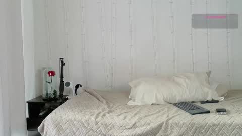 Arya Lovejoy online show from 01.03.25