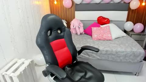 Snapshot of aryamorgan1 chatting on 02.14.26 ARYA online show from 02.14.26