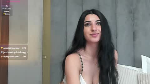 Snapshot of aryatessa chatting on 01.27.25 AryaTessa online show from 01.27.25