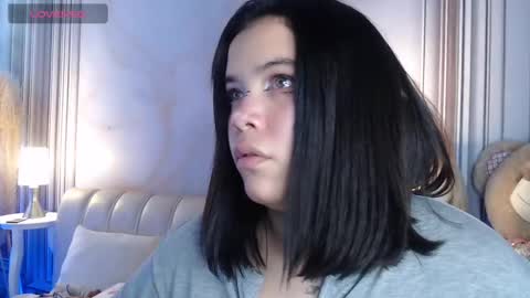 Snapshot of arybutty chatting on 03.12.25 Ary online show from 03.12.25