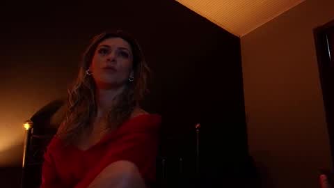 Snapshot of arytorres chatting on 02.15.25 Catalina online show from 02.15.25