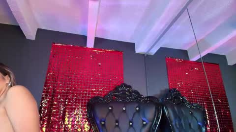 Snapshot of arytorres chatting on 10.18.25 Catalina online show from 10.18.25