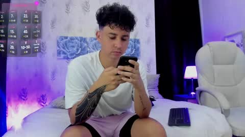 Snapshot of arzt_andy chatting on 01.19.25 andy online show from 01.19.25