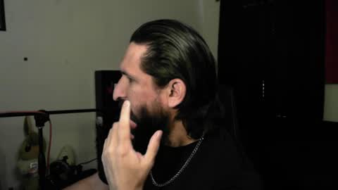 Snapshot of asanator101 chatting on 05.06.26 devilPup75 online show from 05.06.26