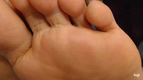 Snapshot of ash_nicefeet chatting on 04.06.26 ashley online show from 04.06.26