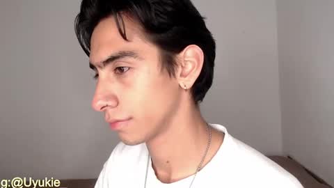 Snapshot of ash_v1 chatting on 10.14.25 Ash online show from 10.14.25