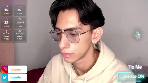 Ash online show from 12.21.25